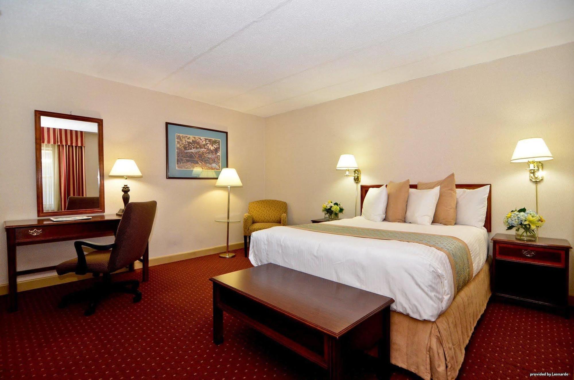 Best Western Plus Morristown Inn-Florham Park Exterior photo